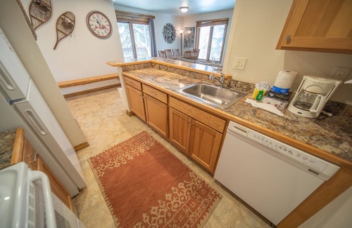 Mountain House Condo | Beautiful 3rd floor condo with an amazing view
