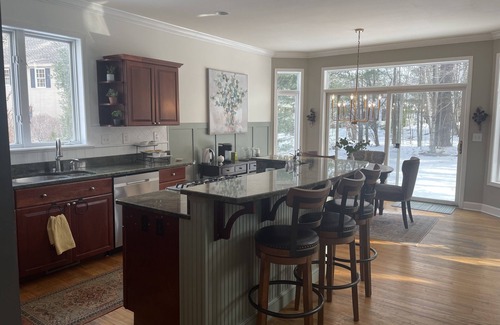 Saratoga Springs House | Beautiful 4 bdrm home-Great location-minutes to track,downtown, golf-lake access