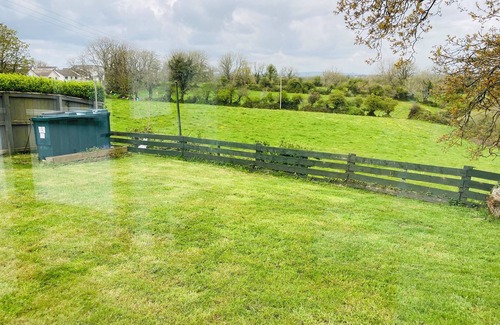 Haverfordwest House | Beautiful 4-Bed House with countryside views