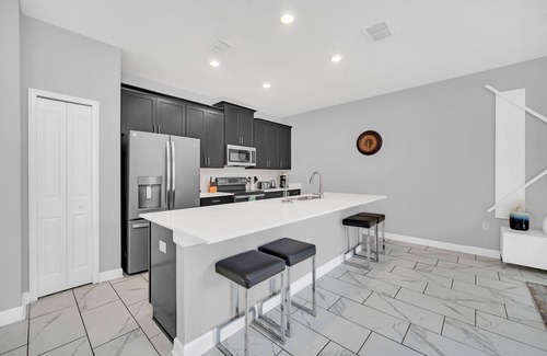 Davenport House | Beautiful 4 Bed Town Home with Splash Pool-1569PD