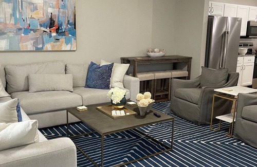 Oxford Condo | Beautiful 4-bedroom 4.5 bath Condo Less than 2 miles from Campus and the Square
