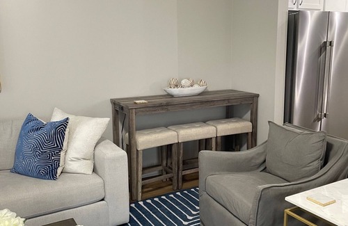 Oxford Condo | Beautiful 4-bedroom 4.5 bath Condo Less than 2 miles from Campus and the Square