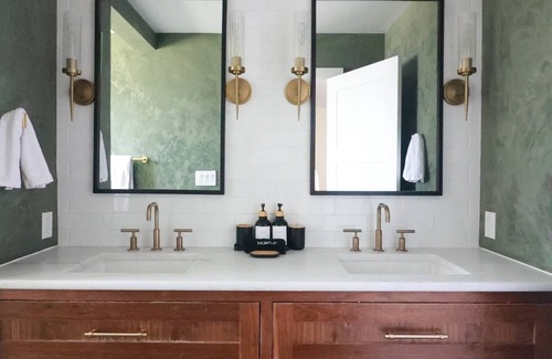 East Oak Hill House | Beautiful 4-bedroom home - near Barton Springs, Downtown, SoCo, Rainey St