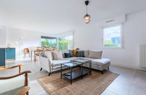 Wasquehal House | Beautiful 4 bedroom house with parking and garden