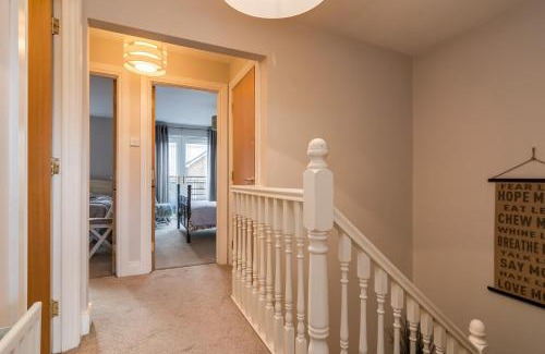 Belfast House | Beautiful 4 bedroom Townhouse minutes from Belfast City Centre