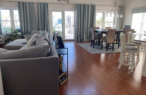 A-Zone House | Beautiful 4 bedroom beach home with sunset views, minutes from Atlantic City