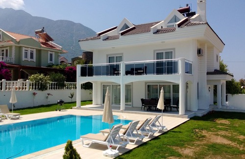 Oludeniz Villa | Beautiful 4 Bedroom Villa, Private Heated Pool & Garden, Mountain Views. Ovacik.
