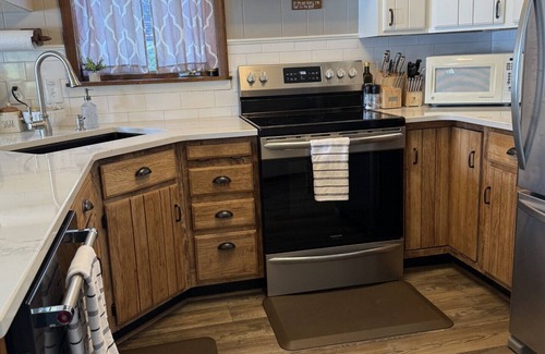 Penn Yan Cottage | Beautiful 4 bedroom waterfront cottage with dock and fire pit.