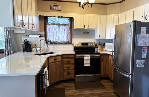 Penn Yan Cottage | Beautiful 4 bedroom waterfront cottage with dock and fire pit.