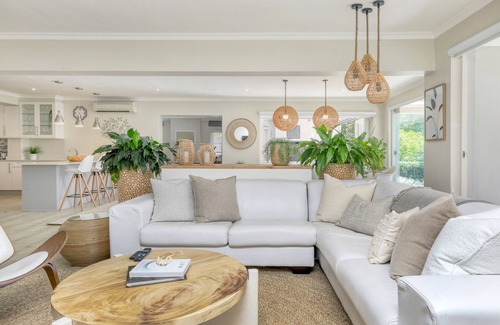 Westlake House | Beautiful 4 bedroom home in security estate
