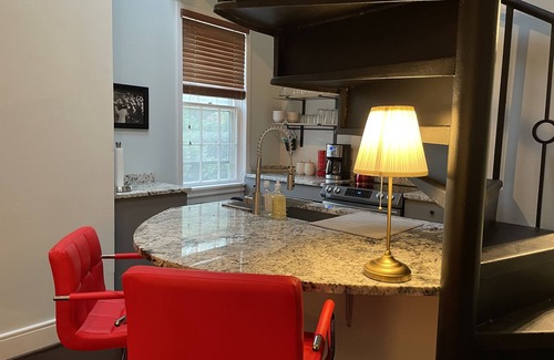 Old Town Alexandria House | Beautiful 4-Level Home in Heart of Old Town