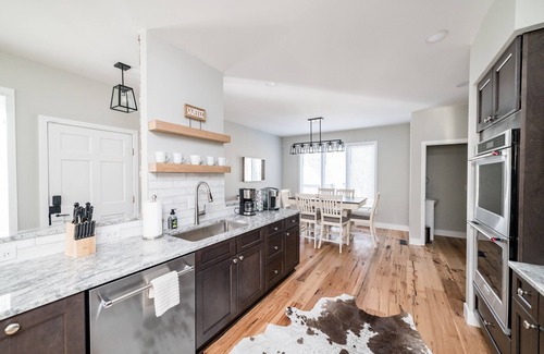 Nellysford House | Beautiful 4-season Mountain Home- New Listing