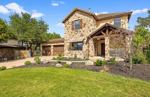 Jonestown House | Beautiful 4bdrm/4bath Home at Hollows Resort - 4 Pools/Hiking/Fitness Center!