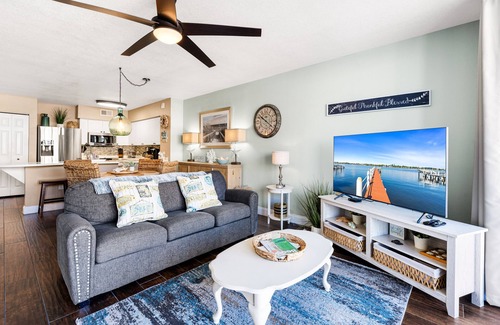 Fort Walton Beach Resort | Beautiful 4th floor, 2 bed, 2 bath. Ready for your beach vacation!
