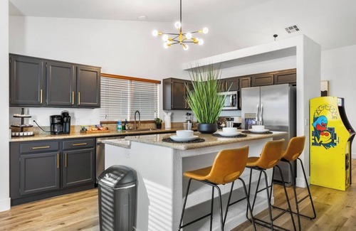North Las Vegas House | Beautiful 5 BD Home with pool