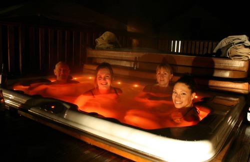 Samoens Ski Chalet | Beautiful 5 Bed, 4 Bath Refurbished Chalet - Garden And private Parking