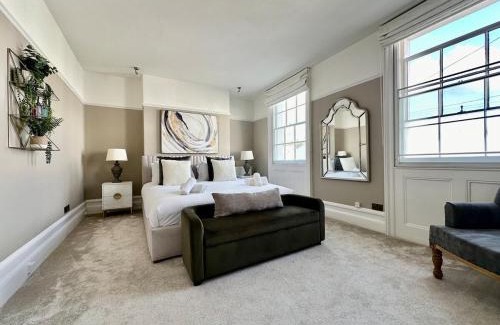 Montpellier House | Beautiful 5-Bed Regency Home in Montpellier