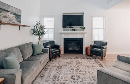 Sun Ridge House | Beautiful 5 Bedroom House at Beautiful Bayside Resort - 8 min walk to pool!