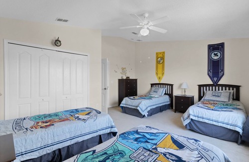 Buena Ventura Lakes House | Beautiful 5 bedrooms with pool close to Disney