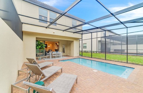Four Corners House | Beautiful 5BDR w/4.5 bath, private pool & resort access