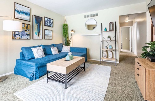 Royal Oak House | Beautiful 6BR/2BA - Two Neighboring Properties!