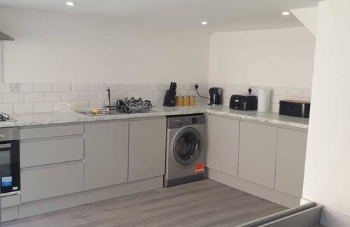Llandudno House | Beautiful 7-Bed House in Llandudno