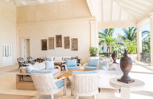 Punta Cana Villa | Beautiful 7 Bedrooms Oceanfront Villa with Superb Staff!