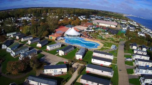 Hopton on Sea Other | Beautiful 8 Berth Caravan With Decking At Hopton Holiday Village Ref 80016W