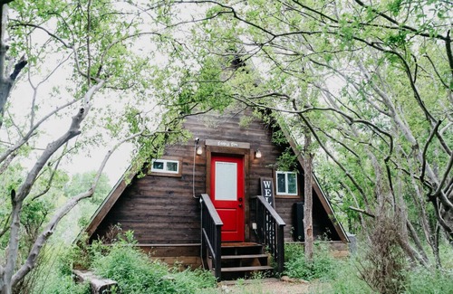 New Braunfels Cabin | Beautiful A-Frame with Private Deck w/Upgraded Jacuzzi and Incredible View!