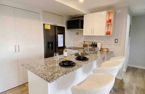 Zona 13 Apartment | Beautiful apartment with Jacuzzi and Albercan