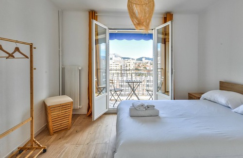 Chanot - Stade Velodrome Apartment | Beautiful and bright 2 bed next to the Velodrome