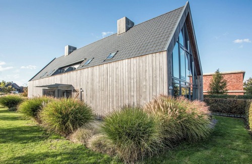 Oostkapelle Apartment | Beautiful and comfortable apartment within walking/biking distance of forest, dunes and beach.