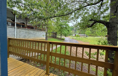 Sevierville Cottage | Beautiful and cozy 2bedroom 1bath in Sevierville with Hot Tub