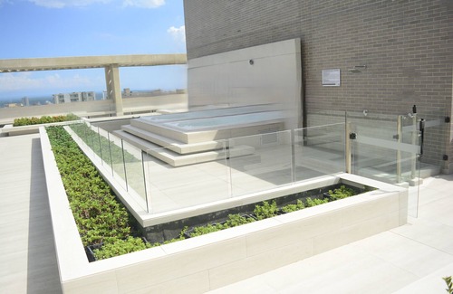 Riomar Apartment | Beautiful and modern loft with balcony, jacuzzi and privileged location District 90