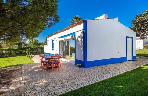 Luz Cottage | Beautiful and modern cottage with 2 bedrooms and pool