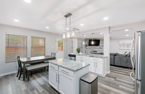 San Antonio House | Beautiful and Spacious, Home - Great location!