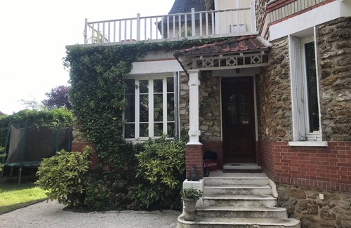 Compiègne Villa | Beautiful and spacious millstone 30 minutes from Paris