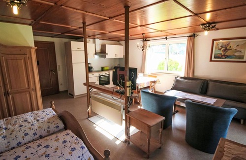 Gortipohl Apartment | Beautiful apartment for 4 guests with WIFI, TV and terrace