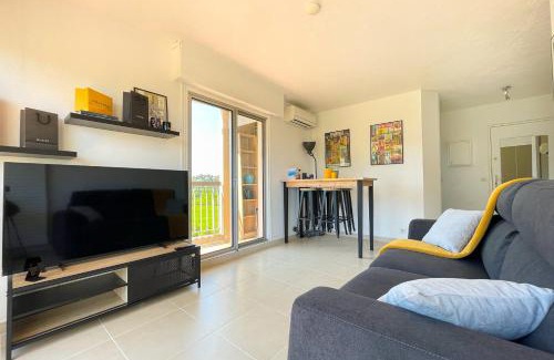 La Napoule Apartment | Beautiful Apartment With Private Pool And Balcony!