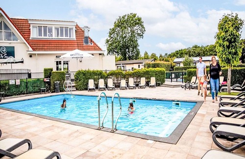 Municipality of Noordwijk House | Beautiful apartment in villa for 4 people with pool, WIFI, TV and terrace