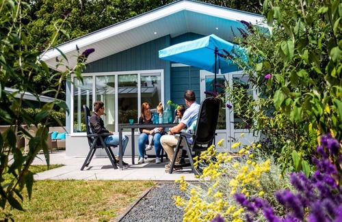 Municipality of Noordwijk House | Beautiful apartment in villa for 4 people with pool, WIFI, TV and terrace