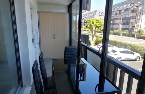 Blonville-sur-Mer Apartment | Beautiful apartment facing the Paleospace