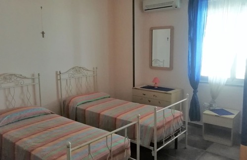 Magazzeno Apartment | Beautiful apartment on the beach overlooking Capri, between Salerno and Paestum