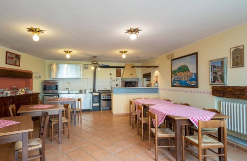 Valloria Apartment | Beautiful apartment for 4 guests with pool, hot tub, WIFI, TV and patio