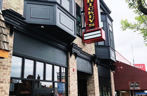 Wisconsin Dells Apartment | Beautiful Apartment Located Downtown Dells!