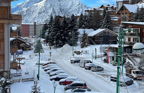 Les Deux Alpes Apartment | Beautiful apartment of 53m² located in the heart of the resort for 6/8 people