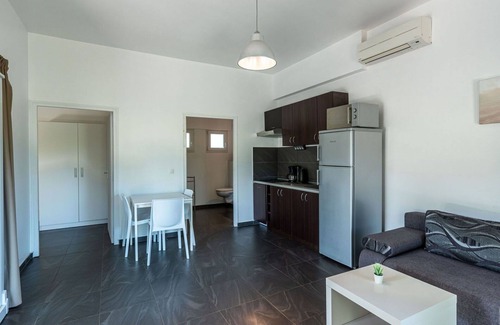 Favone Apartment | Beautiful apartment for 4 guests with A/C, pool, WIFI, TV, terrace and pets allowed