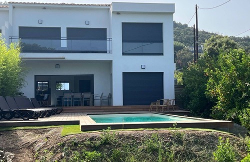 Favone Apartment | Beautiful apartment for 6 people with WIFI, private pool, TV, terrace and pets allowed