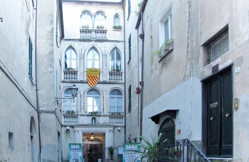 Finalborgo Apartment | Beautiful apartment for 2 people with WIFI, A/C, TV, balcony and pets allowed
