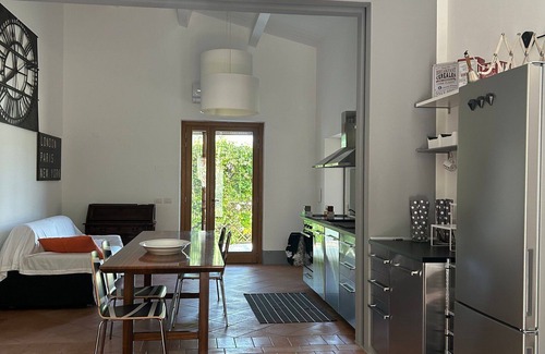 Fossombrone Other | Beautiful apartment for 5 guests with A/C, pool, WIFI, TV and pets allowed